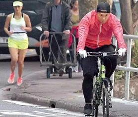 吃瓜群众陈奕迅mv,吃瓜群众视角下的奇幻冒险之旅