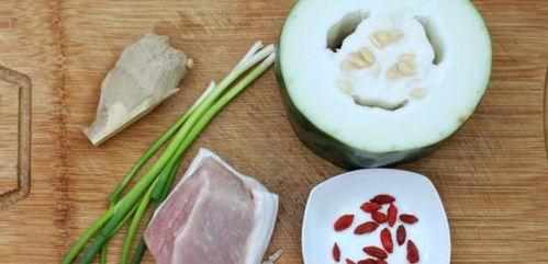 孕早期吃毛瓜,营养益处与注意事项