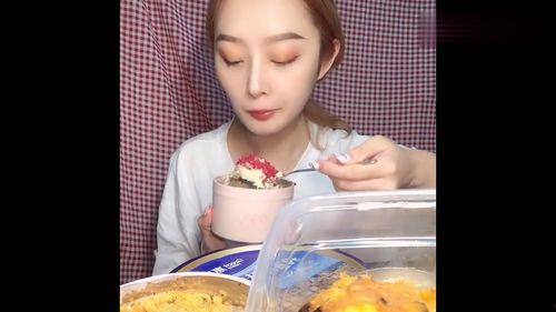 宿舍妹子吃瓜,揭秘室友们的那些秘密  第2张