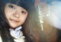 神秘吃瓜少女图片高清