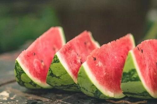 国内怎么吃瓜,从娱乐八卦到社会现象的演变  第1张